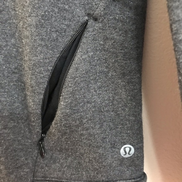 Lululemon Sweater Pullover Pockets Gray Sz 4 - Picture 4 of 7